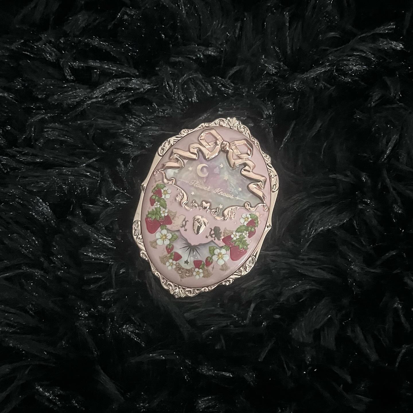 ストロベリーロココ チークブラッシュ/FlowerKnows/パウダーチークを使ったクチコミ（2枚目）