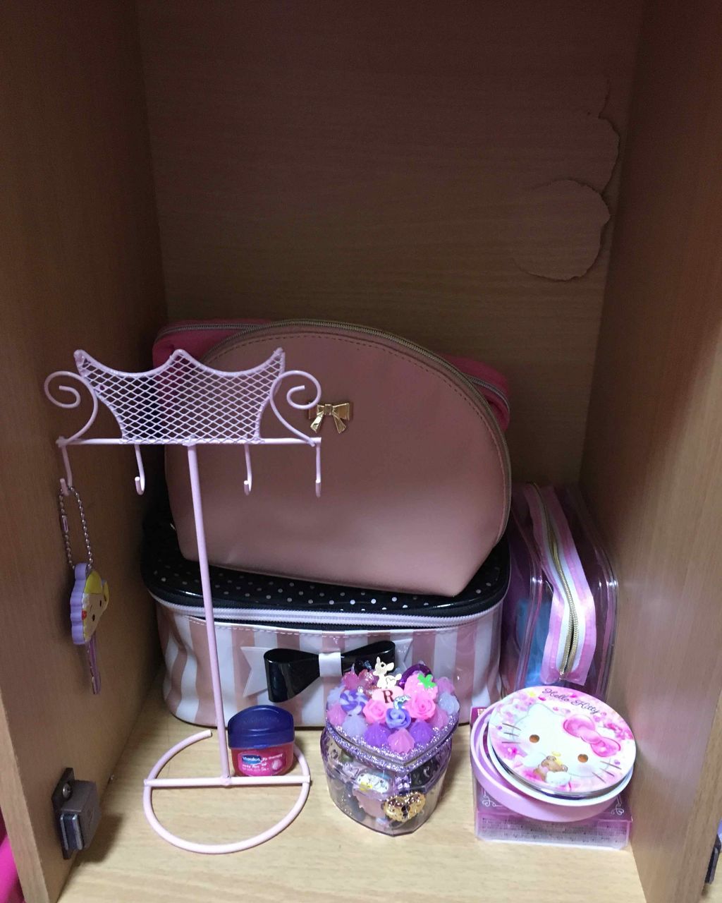 れな on LIPS 「初投稿です!このアカウントでは‼︎😃私のドレッサー?紹介です!..」(3枚目)