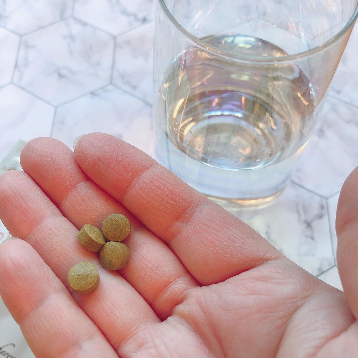 ゆーやん on LIPS 「くしゃみ、咳、かがんだ時のヒヤッとする瞬間に🫣ーーーーーーーー..」(4枚目)