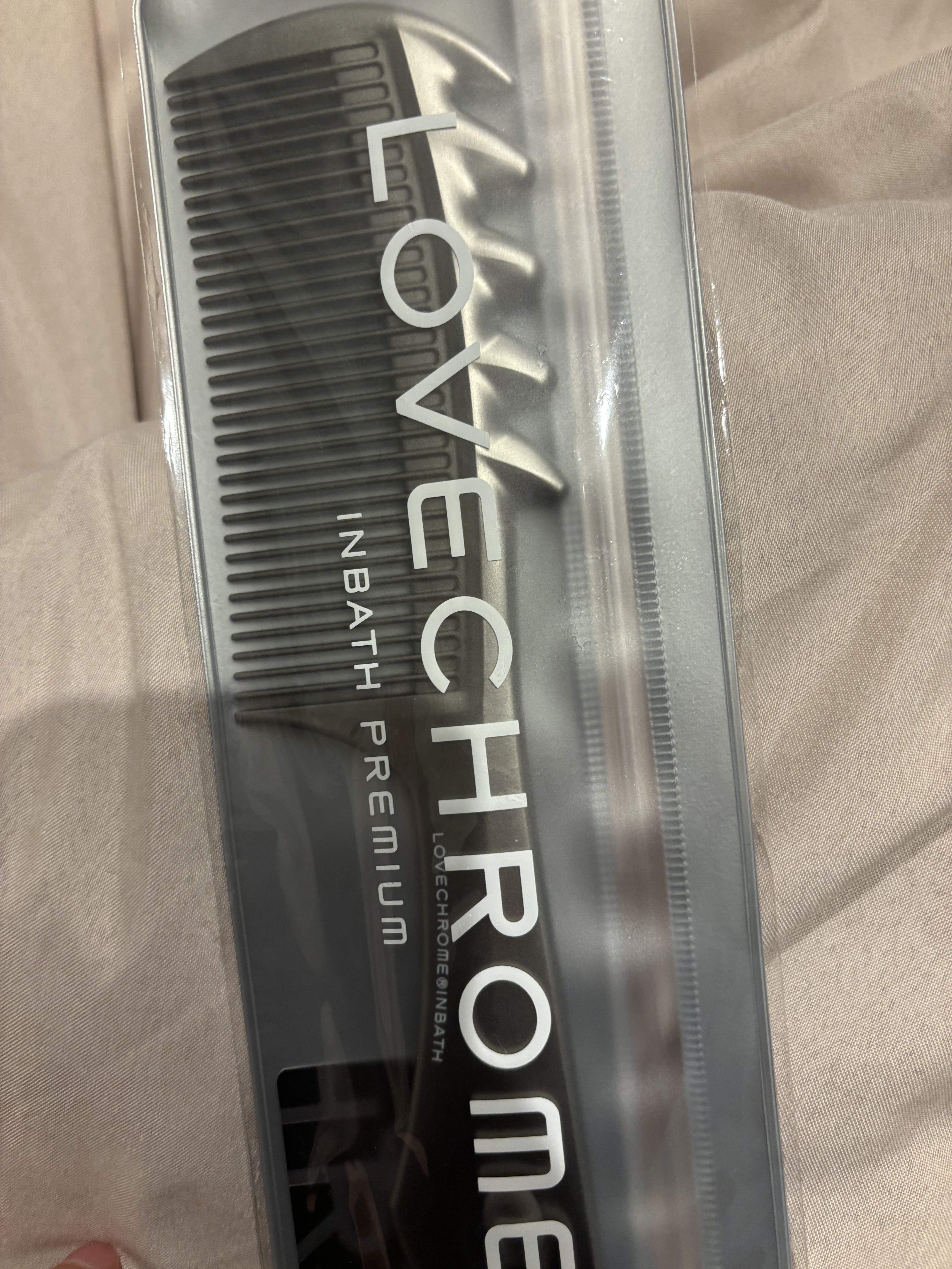 PGスカルプカッサ プレミアムブラック/LOVECHROME/ヘアコームを使ったクチコミ（1枚目）