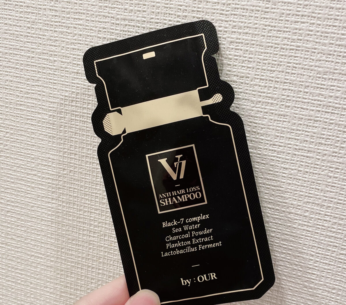 by : OUR V7 アンチヘアロス シャンプーのクチコミ「ホテルのような高級感のある香りがするので調べてみるとパフュームドマグノリアという香りでした🕊
.....」（2枚目）