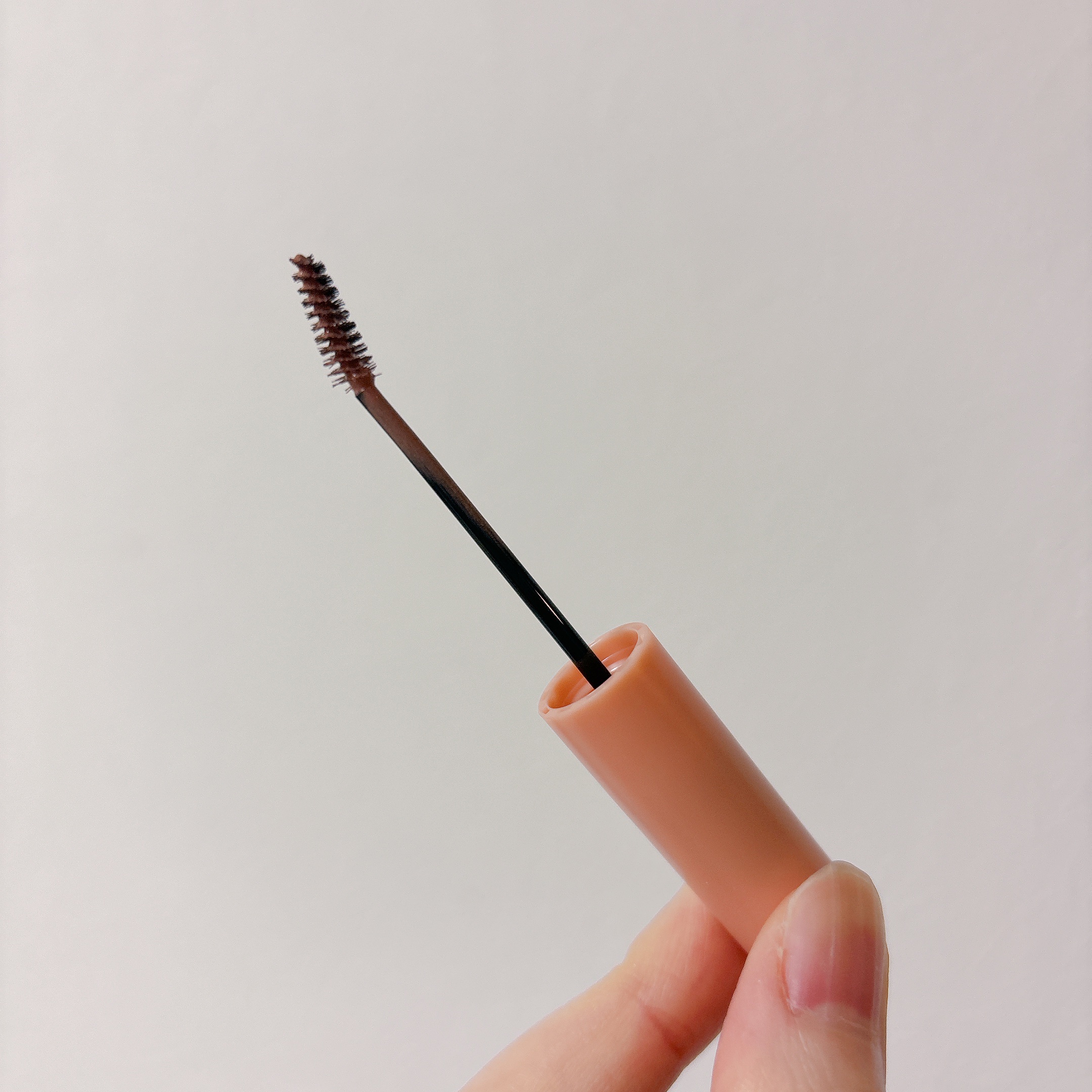 ラブ・ライナー　シグネチャーフィットマスカラ＜アイブロウ＞ ライチブラウン/ラブ・ライナー/眉マスカラを使ったクチコミ（2枚目）