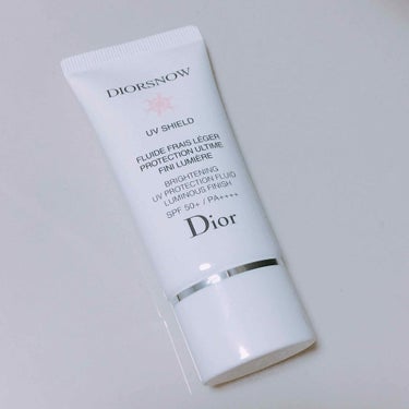 _

Dior スノーブライトニングUVプロテクション 50+ 日焼け止め乳液


スノーブルームパーフェクトクッションを購入する際にBAさんにお勧め頂いて購入しました。
スノーのシリーズもお花の香りで