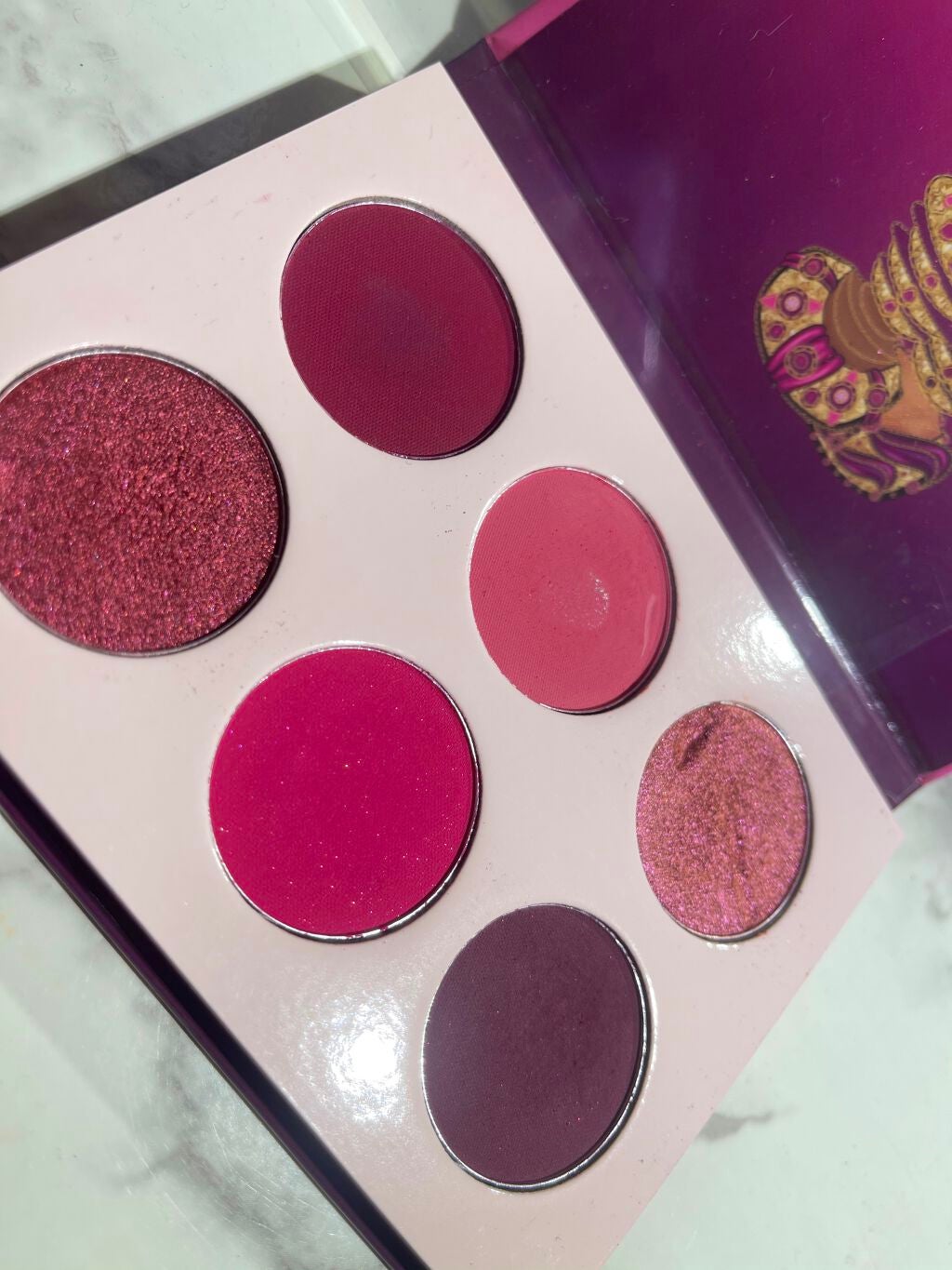 THE BERRIES BY JUVIA'S/Juvia's Place/アイシャドウパレットを使ったクチコミ(3枚目)