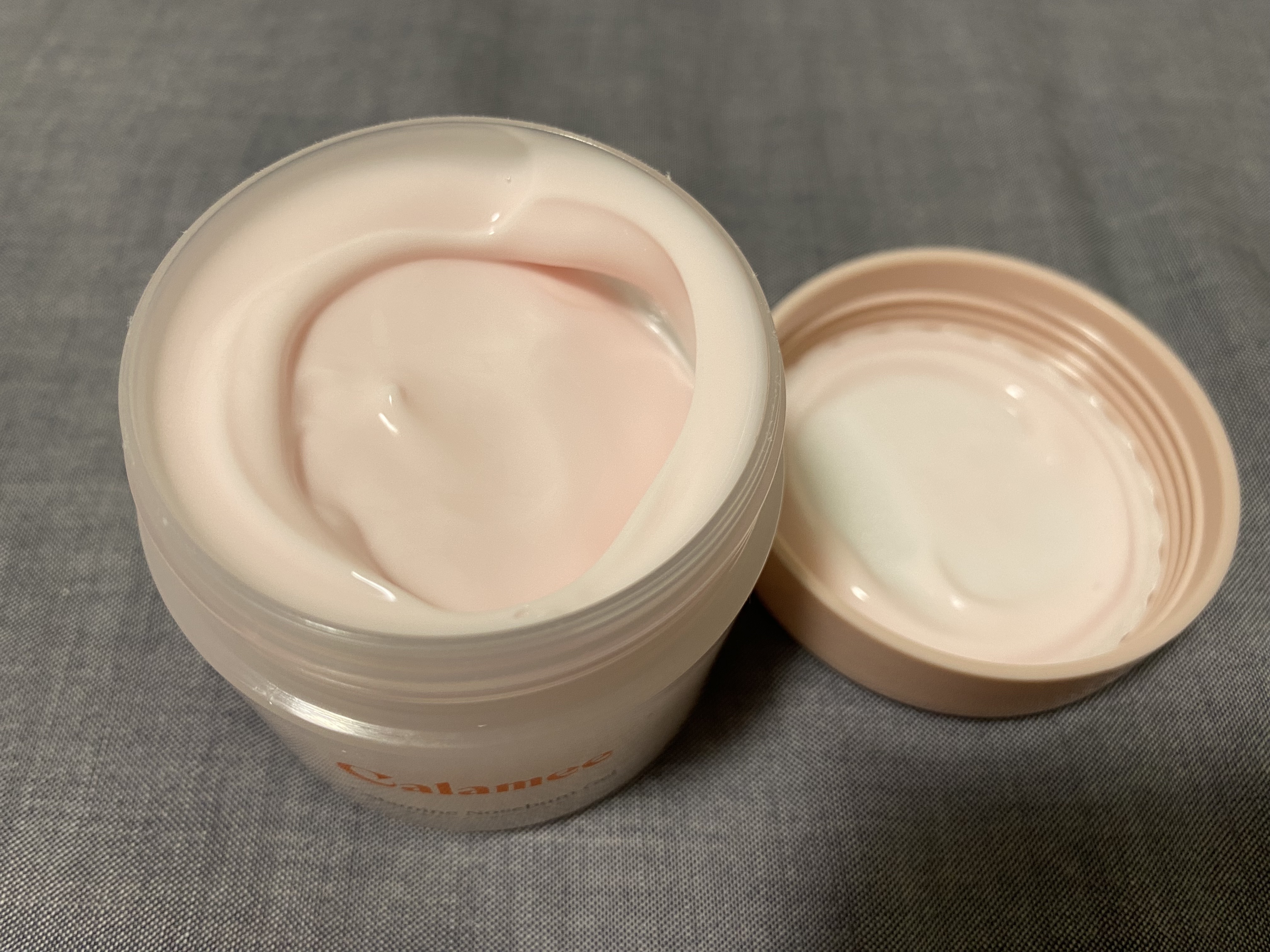 カラミー カラミンノーセバムジェル/Calamee/フェイスクリームを使ったクチコミ（2枚目）