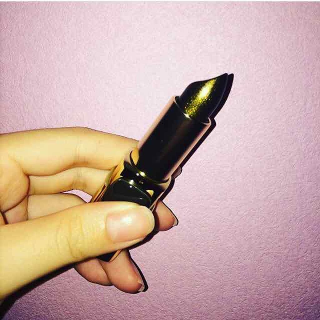 カラーリッシュ ルルージュ/ロレアル パリ/口紅を使ったクチコミ(2枚目)