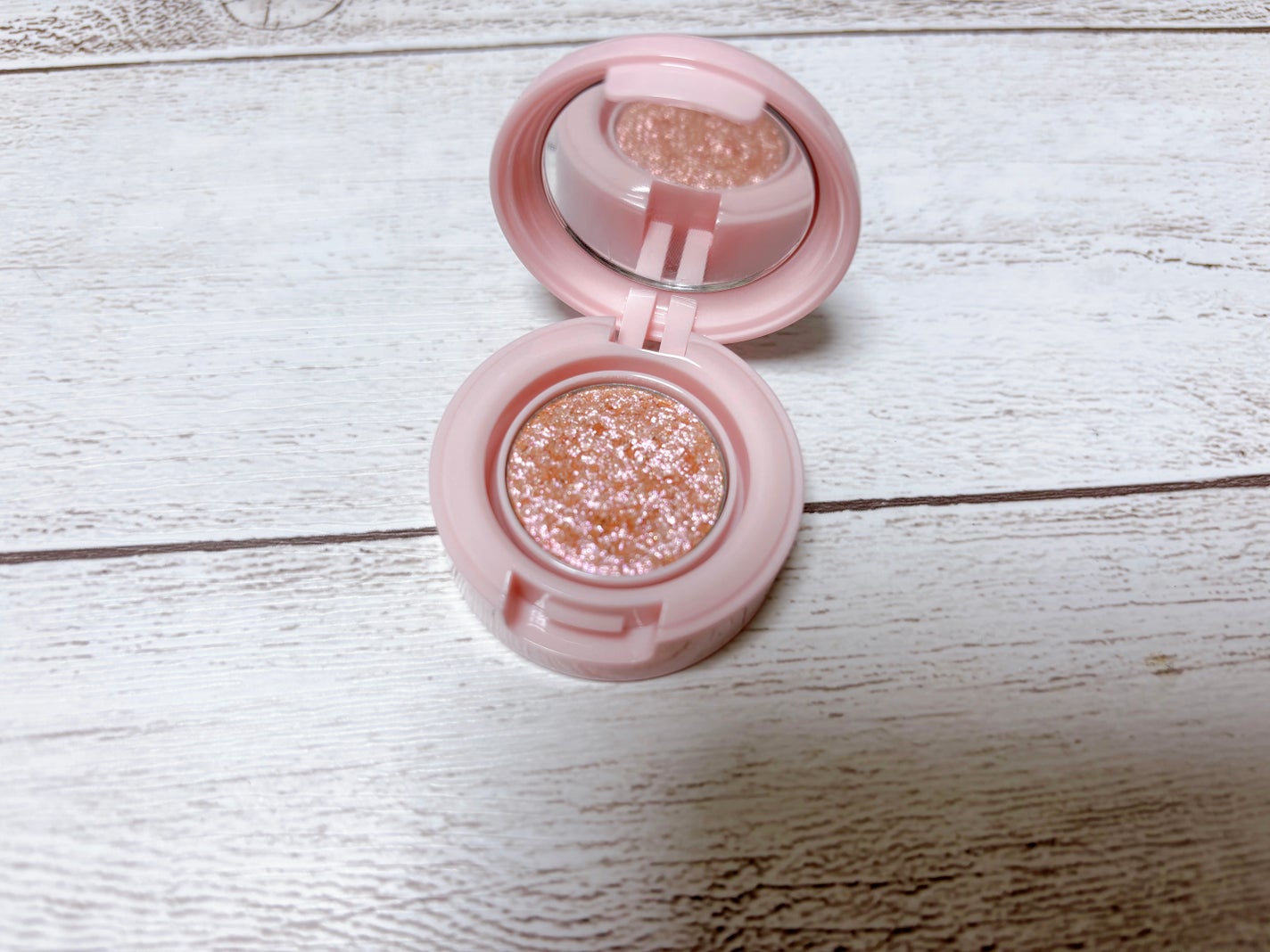 ミニライクアシャドウ/BLESSED MOON/単色アイシャドウを使ったクチコミ(2枚目)