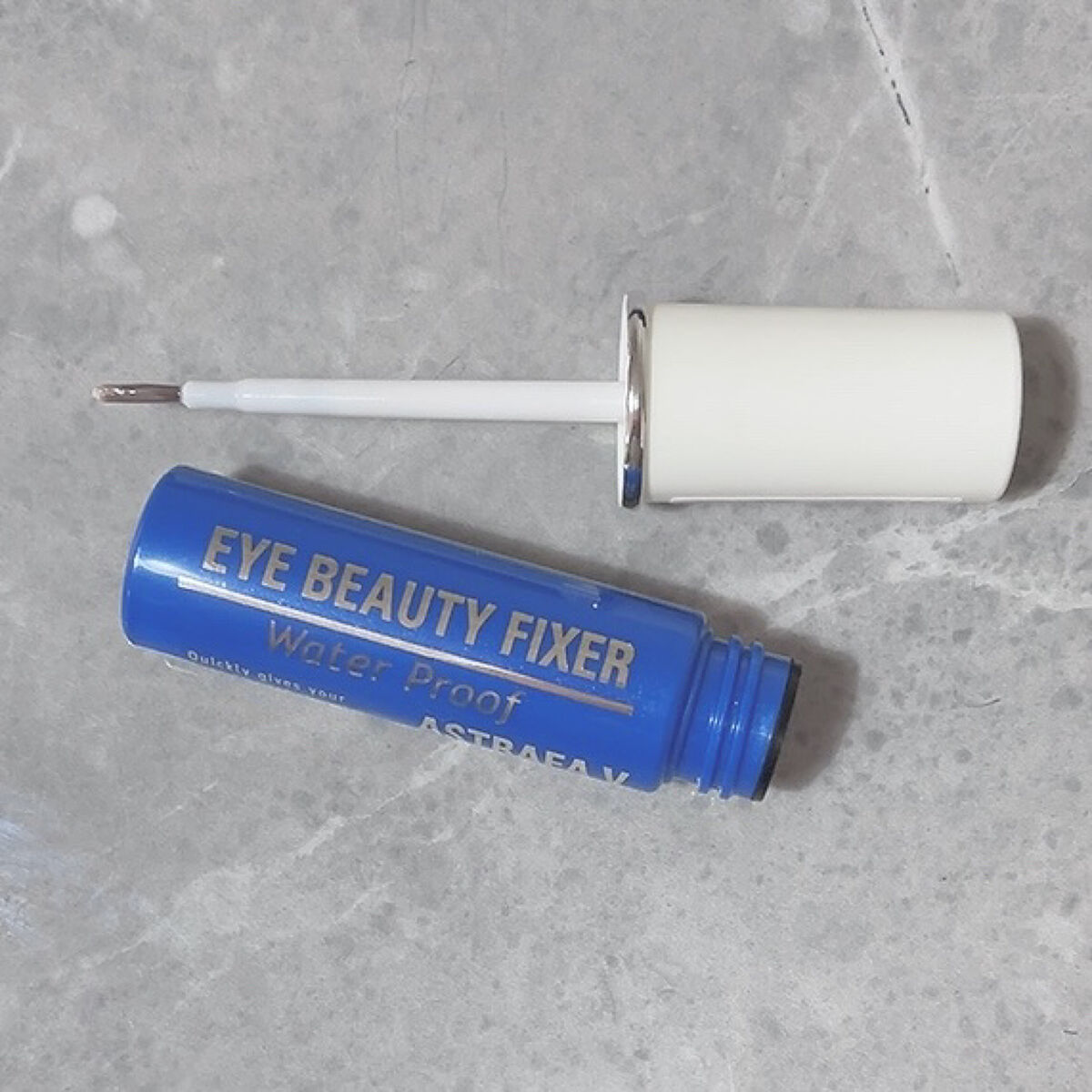 アイビューティー フィクサー WP/アストレア ヴィルゴ/二重まぶた用アイテムを使ったクチコミ（2枚目）