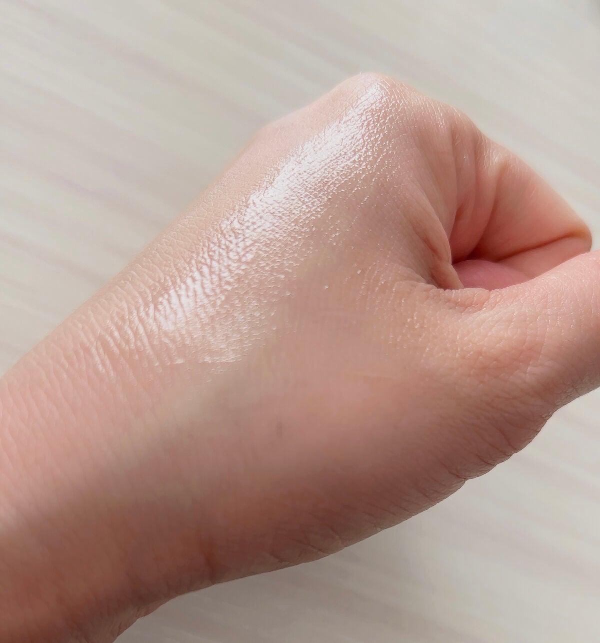 アトカミング保湿スティックバーム/VELY VELY/フェイスバームを使ったクチコミ(4枚目)