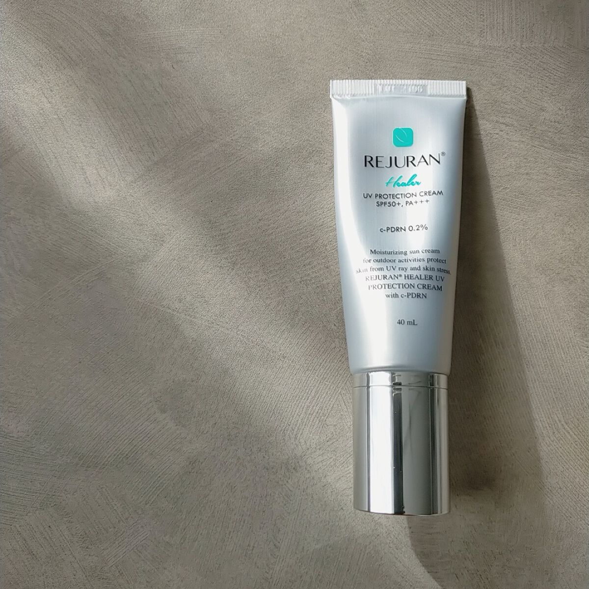 REJURAN COSMETICS UVプロテクションクリームのクチコミ「\爆ツヤ肌♡REJURAN沼/

最近ハマってる韓国ブランドREJURAN

日焼け止めクリー.....」（2枚目）