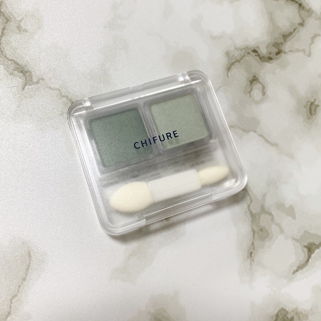 ツイン カラー アイシャドウ 84 グリーン系/ちふれ/アイシャドウパレットを使ったクチコミ（1枚目）