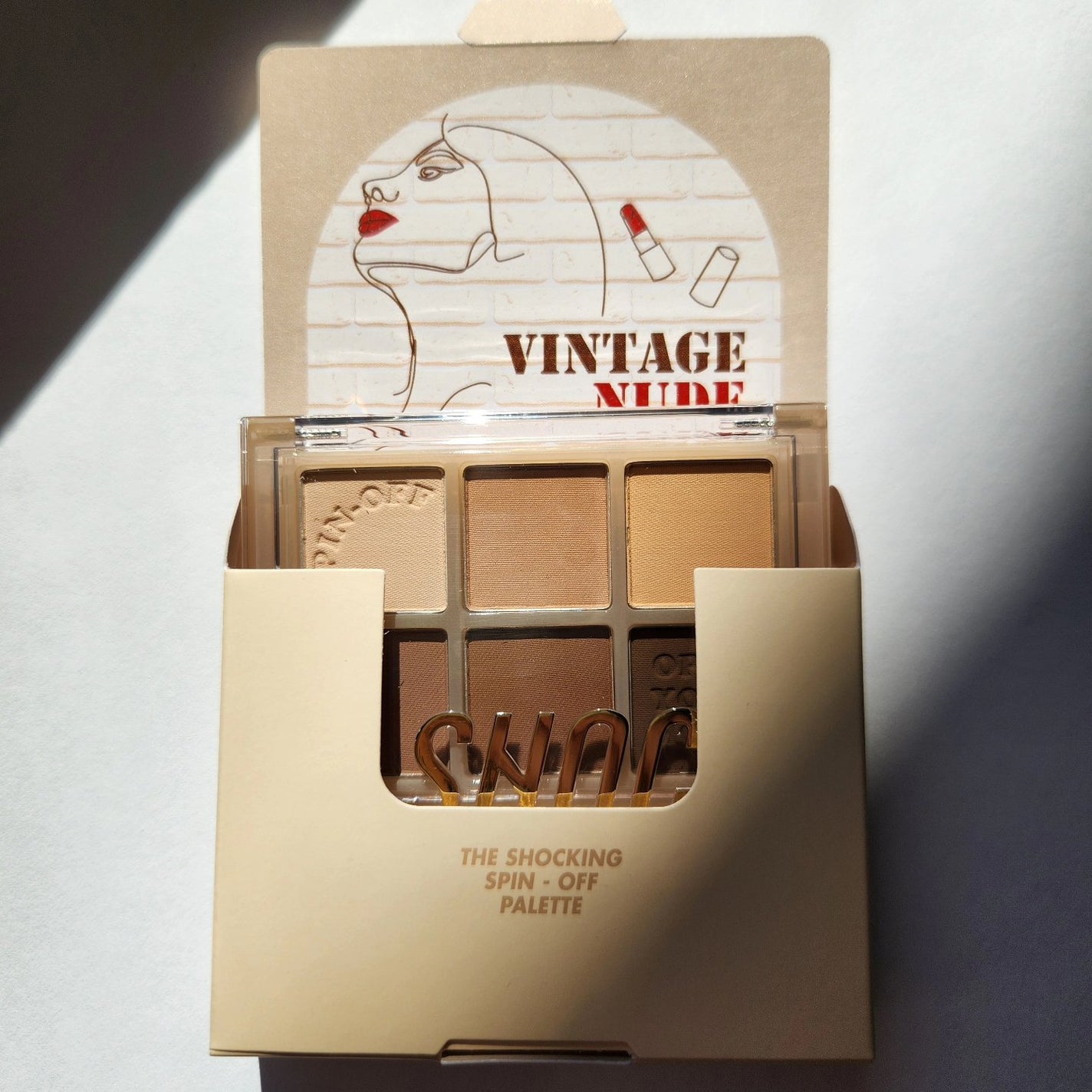 ザショッキングスピンオフパレット/TONYMOLY/アイシャドウパレットを使ったクチコミ(1枚目)