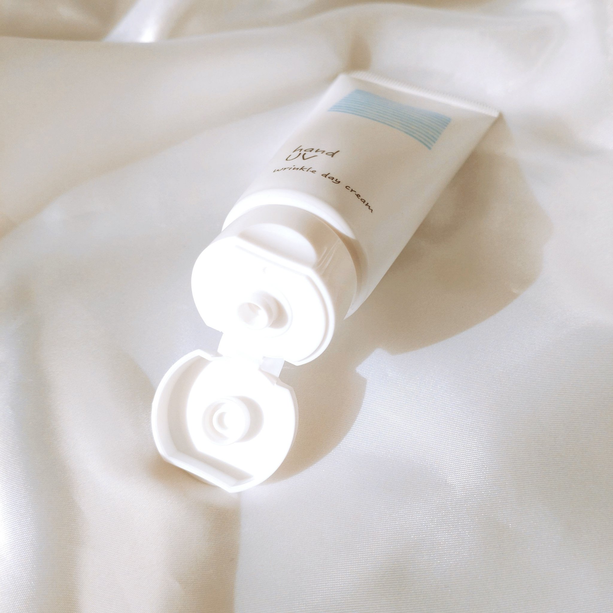 ハンド UV リンクルデイクリーム W/ナリスアップ/ハンドクリームを使ったクチコミ（3枚目）