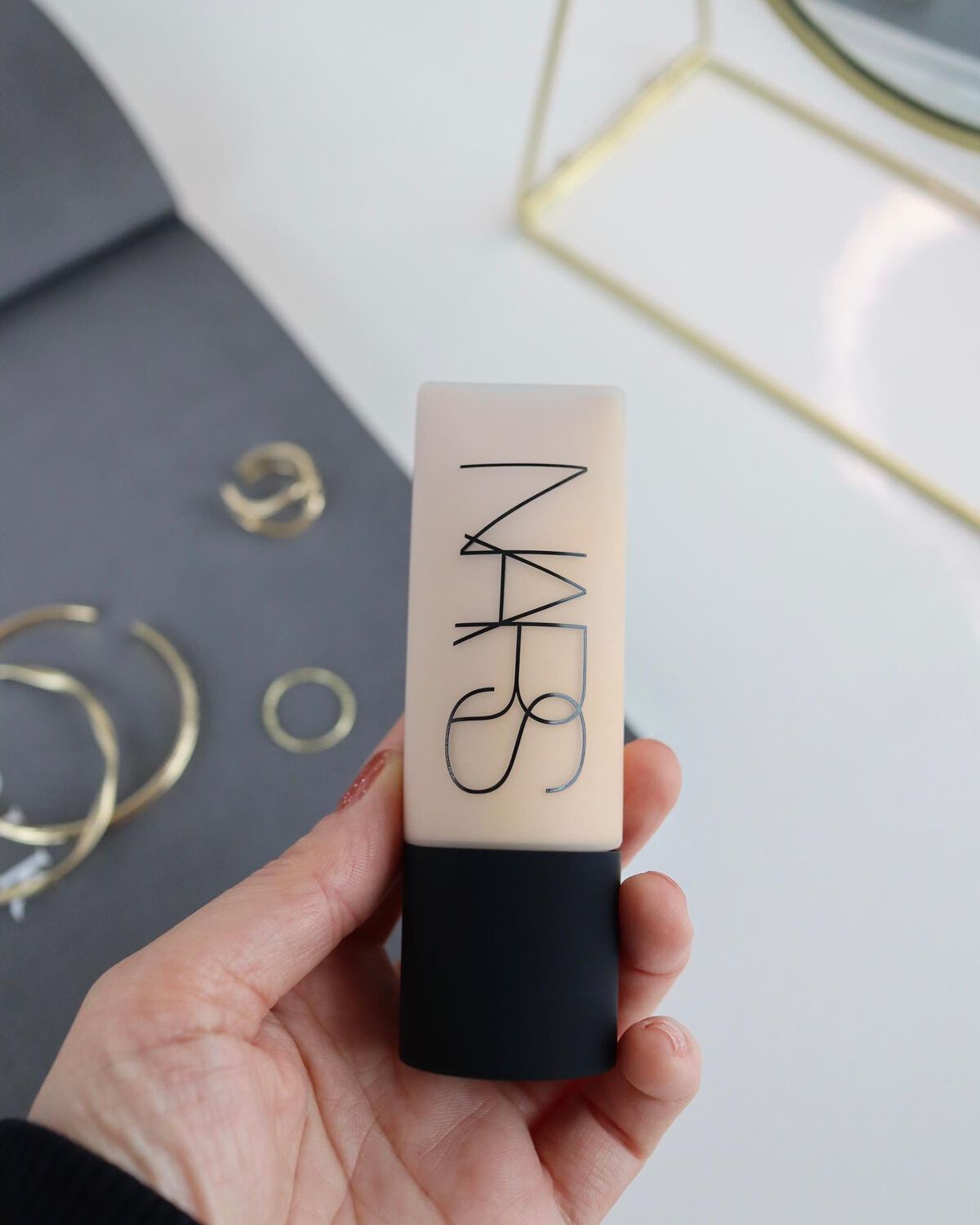 ソフトマットコンプリート ファンデーション 00303/NARS/リキッドファンデーションを使ったクチコミ（3枚目）