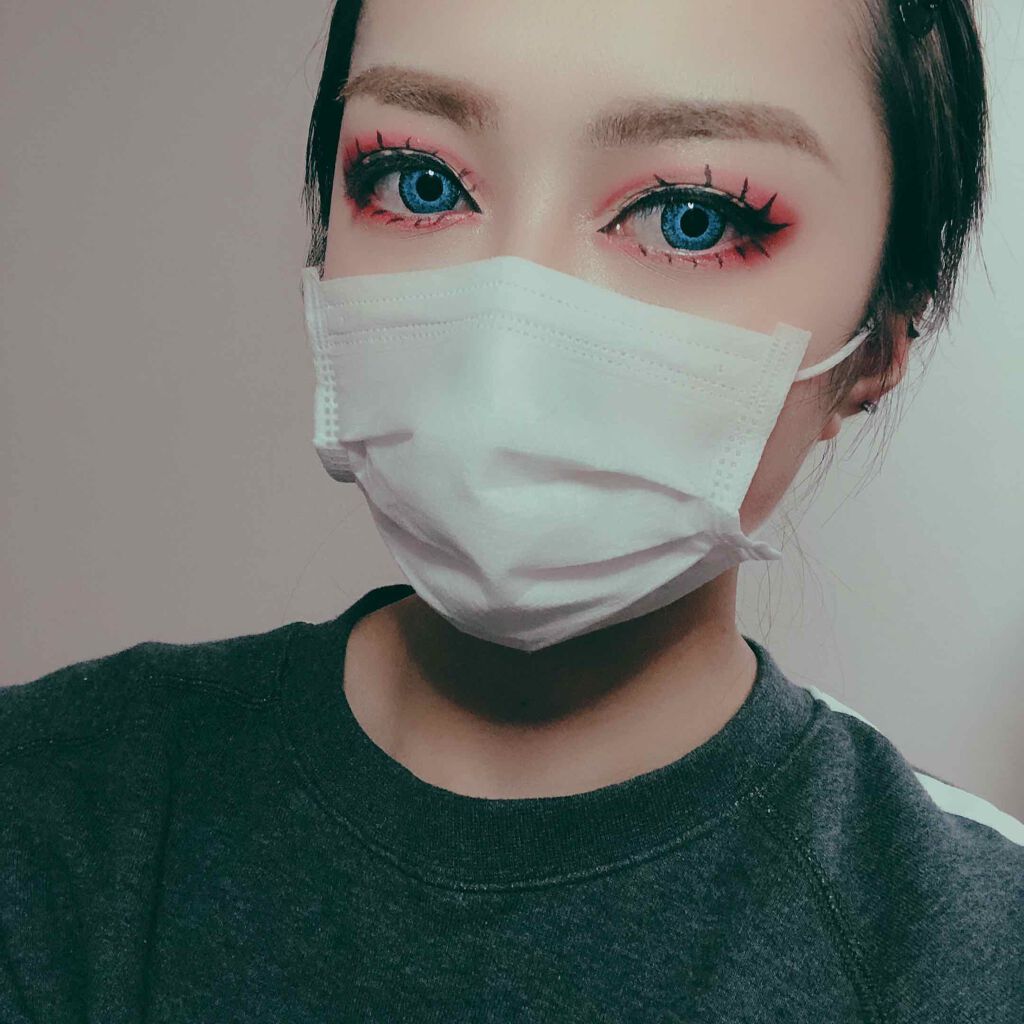 momo on LIPS 「Barbieのアイメイクをやってみました💕コスプレ用ブルーカラ..」(2枚目)