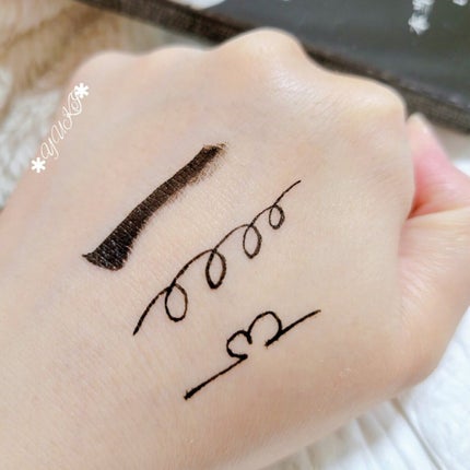 スキルレスライナー/LUMIURGLAS/リキッドアイライナーを使ったクチコミ(8枚目)