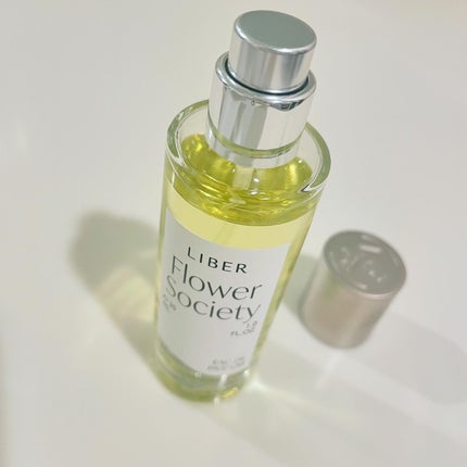 パフューム 30ml Flower Society /LIBER/香水(レディース)を使ったクチコミ(4枚目)