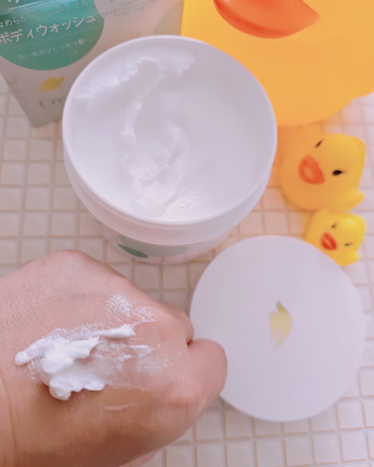 ダヴ クリームボディウォッシュ コンフォートモイスチャー/ダヴ/ボディソープを使ったクチコミ（3枚目）