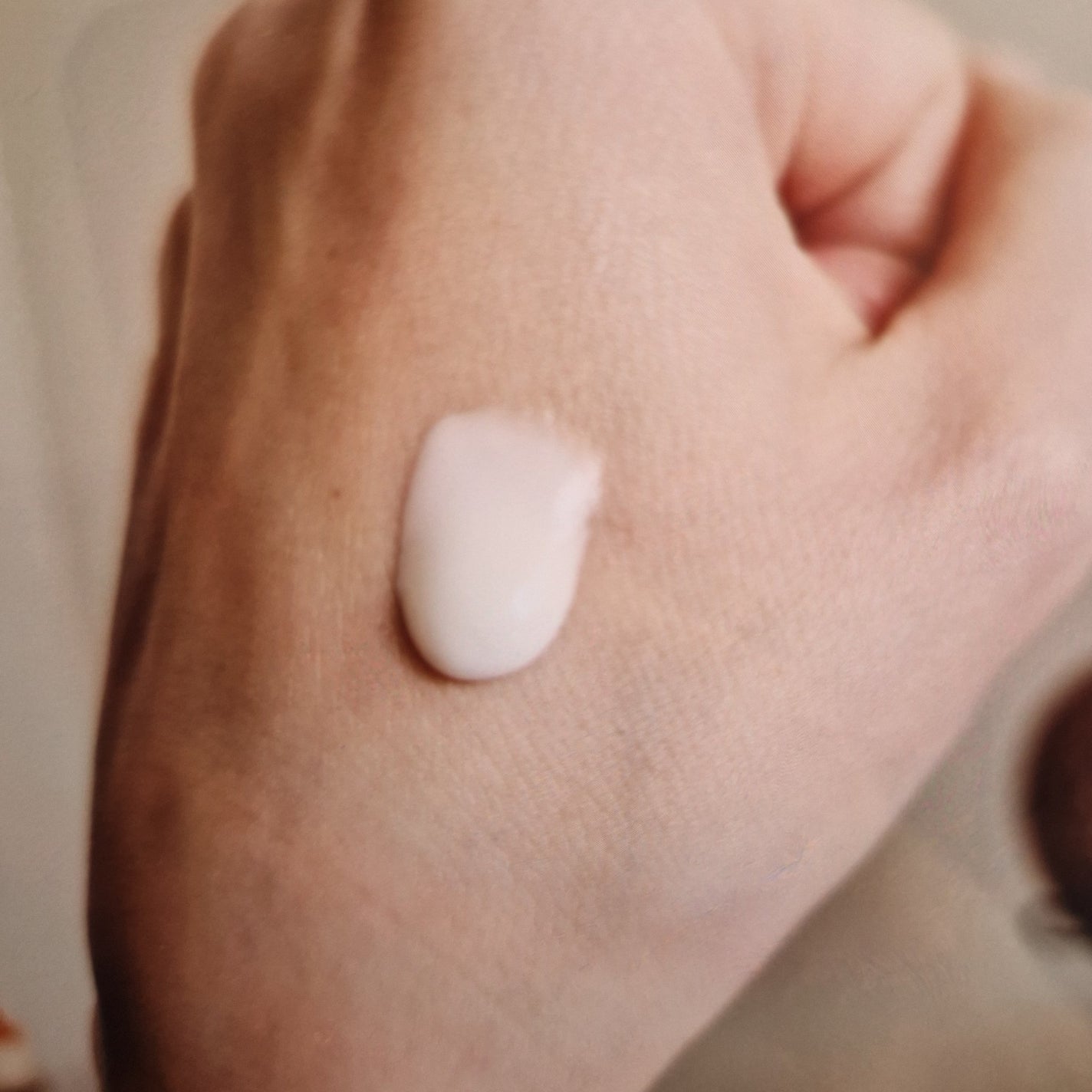 プロテクティブ UVエッセンス/excel/日焼け止めローションを使ったクチコミ(2枚目)