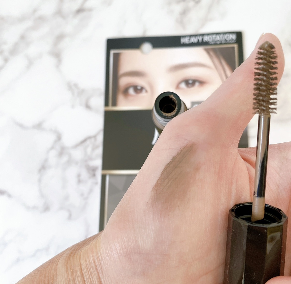 カラーリングアイブロウ/ヘビーローテーション/眉マスカラを使ったクチコミ（2枚目）