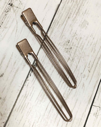 DAISO ラインカールクリップ2Pのクチコミ「
ダイソー
ラインカールクリップ 2P
メイクの時に使用。
可愛いヘアターバンもいいけど.....」(2枚目)