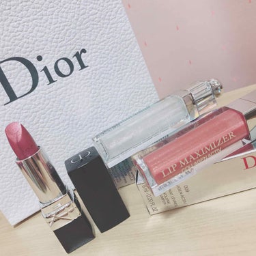 Dior
アディクトグロス 058 ディオールライト
ルージュディオール 684 エニグマティック
アディクトリップマキシマイザー 009 パーリーコーラル

実は2/14のバレンタインデー😇に
Dio