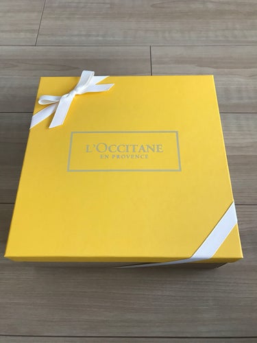 L'OCCITANE シア ネイルオイルのクチコミ「ロクシタン#ネット注文

【購入品】
・シア ハンドクリーム
・シア ネイルオイル
・シアソー.....」（1枚目）