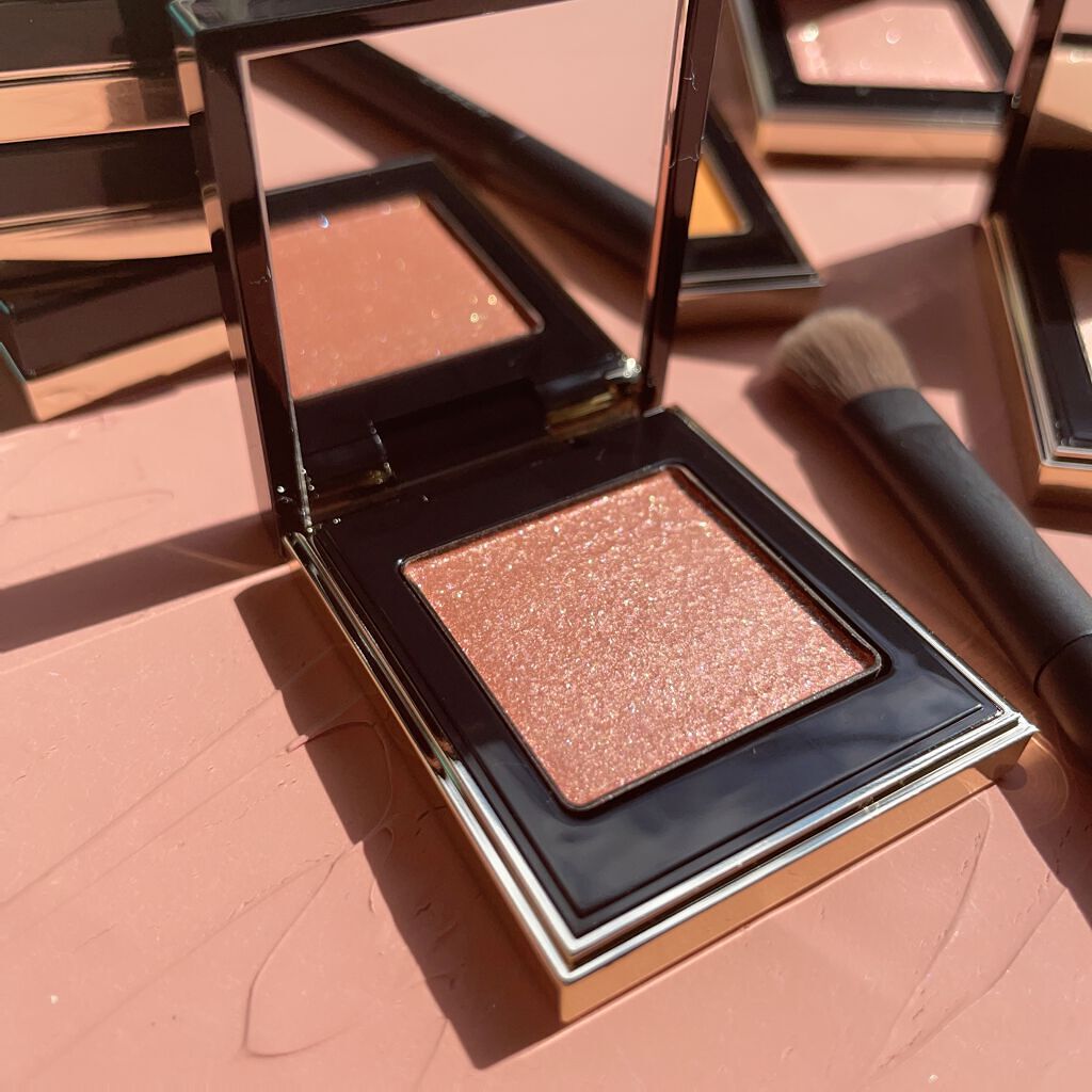 トーン タッチ アイズ/SUQQU/単色アイシャドウを使ったクチコミ(2枚目)