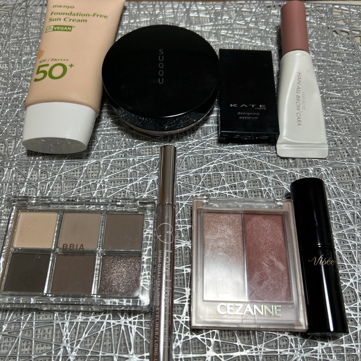 ケイト デザイニングアイブロウ3D/KATE/パウダーアイブロウを使ったクチコミ(1枚目)