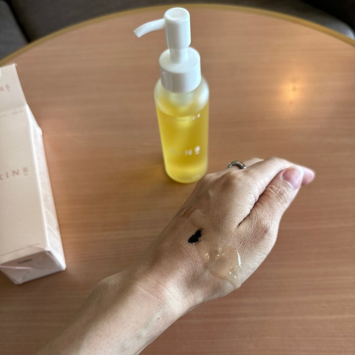 クレンジングオイル/KINS/オイルクレンジングを使ったクチコミ(2枚目)