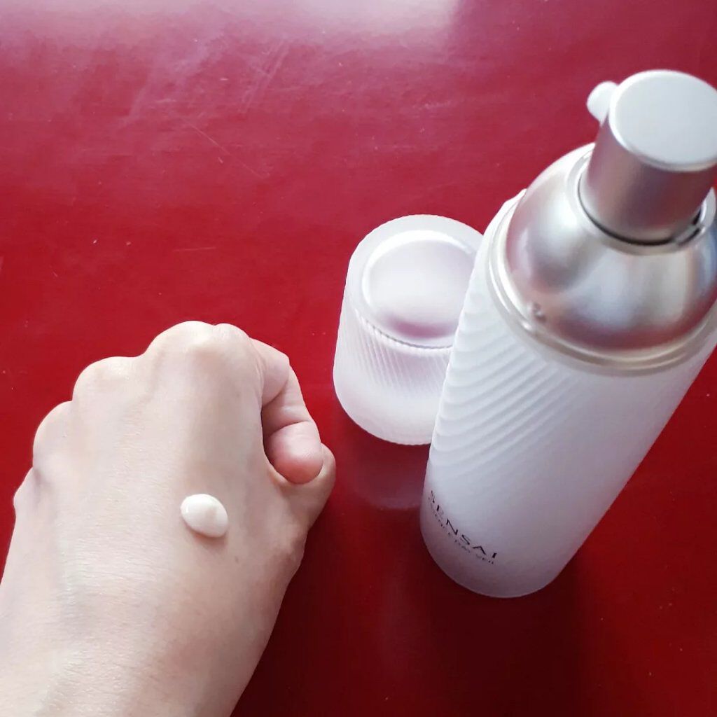 センサイ エッセンスデイヴェール/SENSAI/美容液を使ったクチコミ(3枚目)