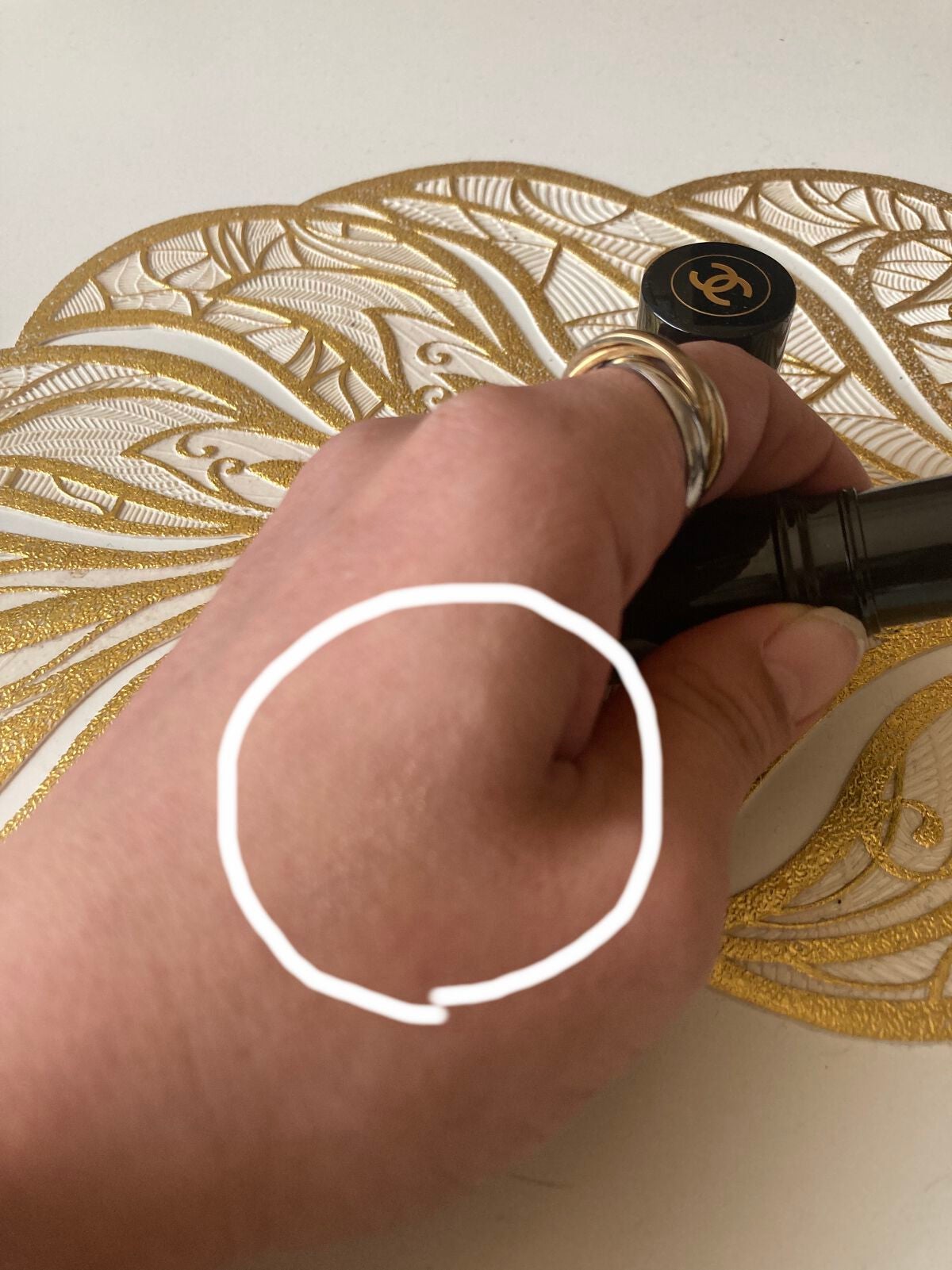 ボーム エサンシエル/CHANEL/スティックハイライトを使ったクチコミ(3枚目)