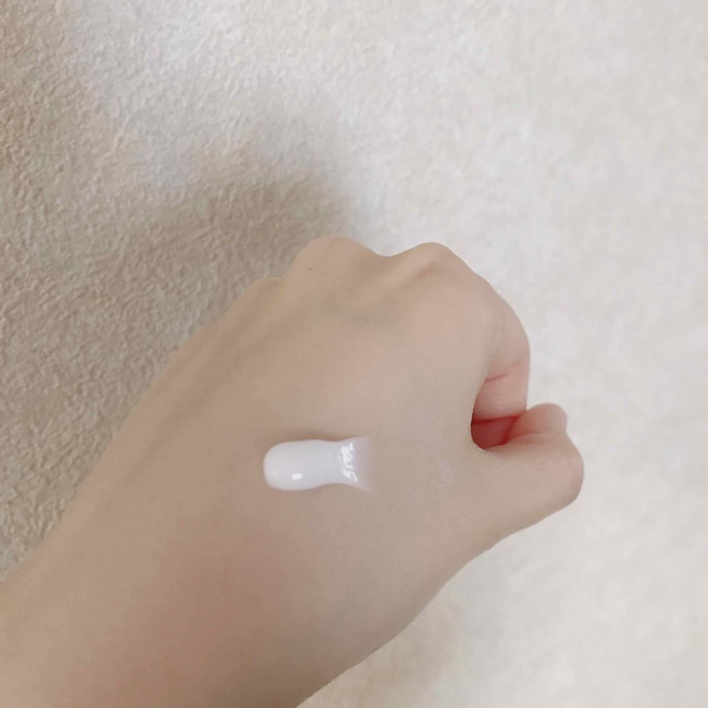 ガールズトレンド研究所 アロマハンドクリームD/DAISO/ハンドクリームを使ったクチコミ(3枚目)