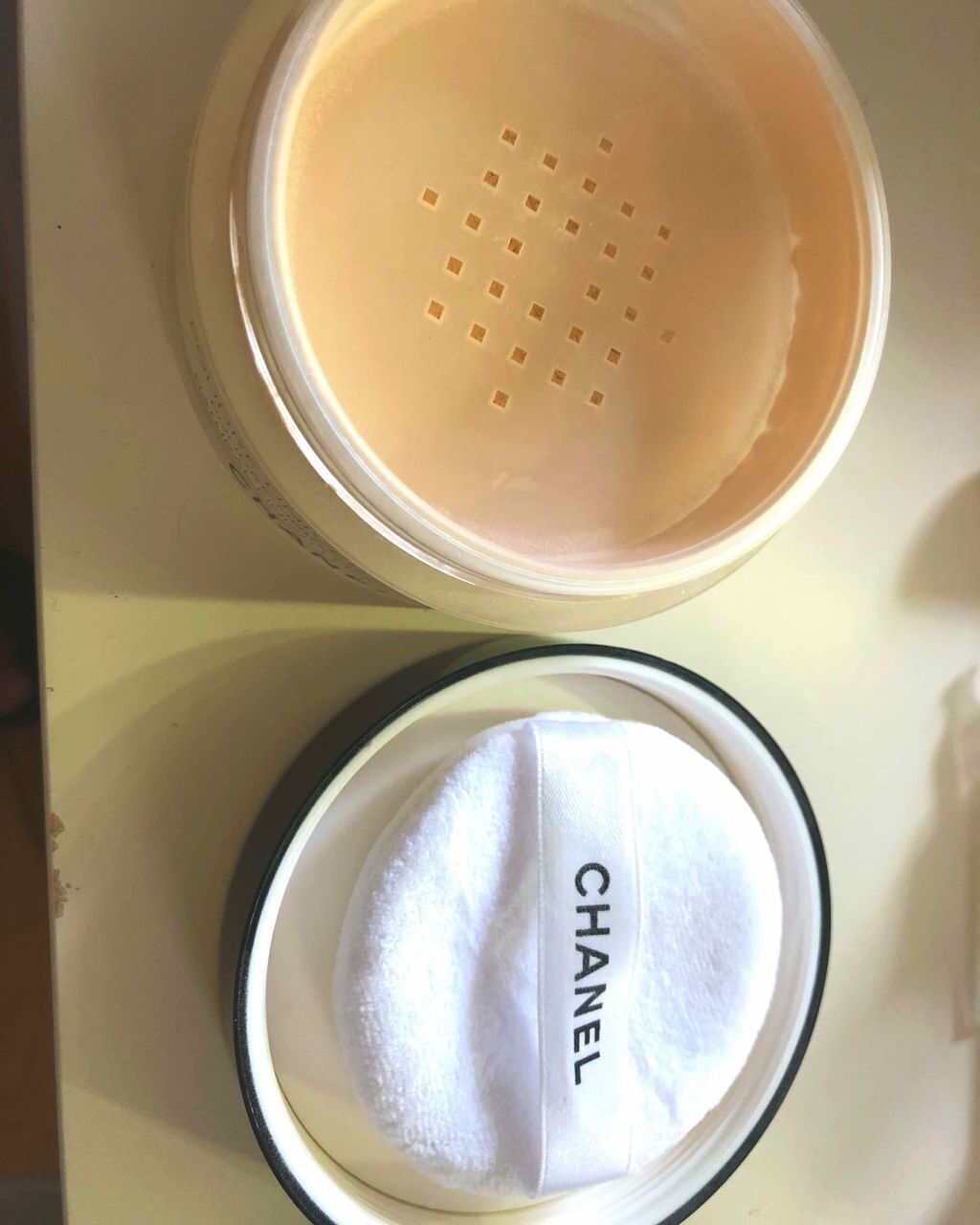プードゥル ユニヴェルセル リーブル/CHANEL/ルースパウダーを使ったクチコミ(2枚目)