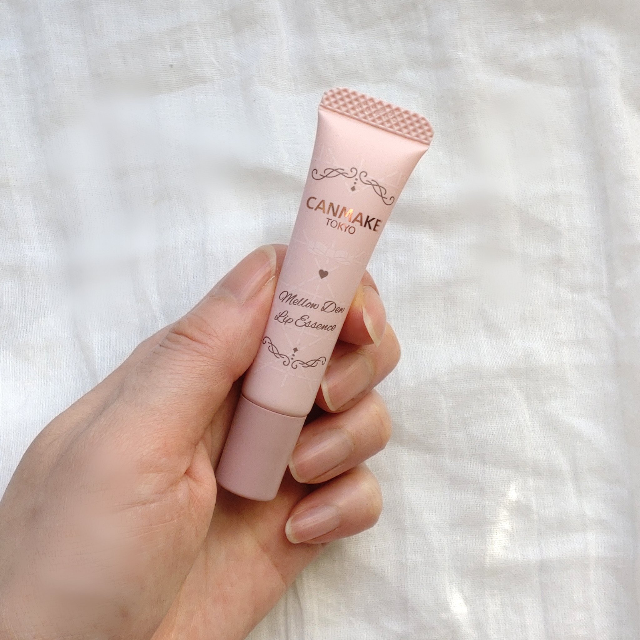 「キャンメイク」さまから商品提供をいただきました。
大好きなキャンメイクの新商品です💓嬉しい。

🌟キャンメイク
メロウデューリップエッセンス

☑️美容液成分96%配合
☑️べたつかず長時間しっとりキープ
☑️リップグロスとしても、た