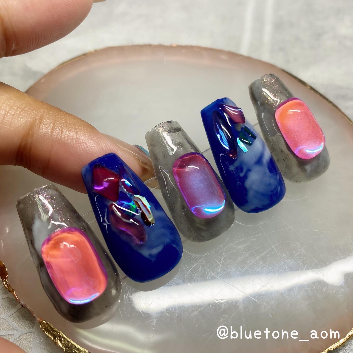 ジェルネイル（ライト対応）/セリア/ジェルネイルを使ったクチコミ（2枚目）