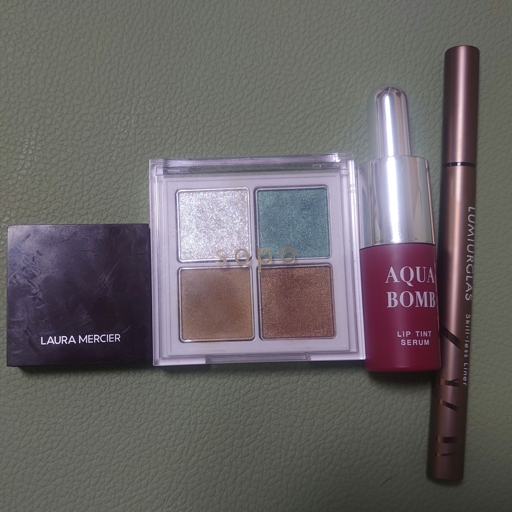 AQUABOMB LIP TINT SERUM/SRICHAND/口紅を使ったクチコミ（1枚目）