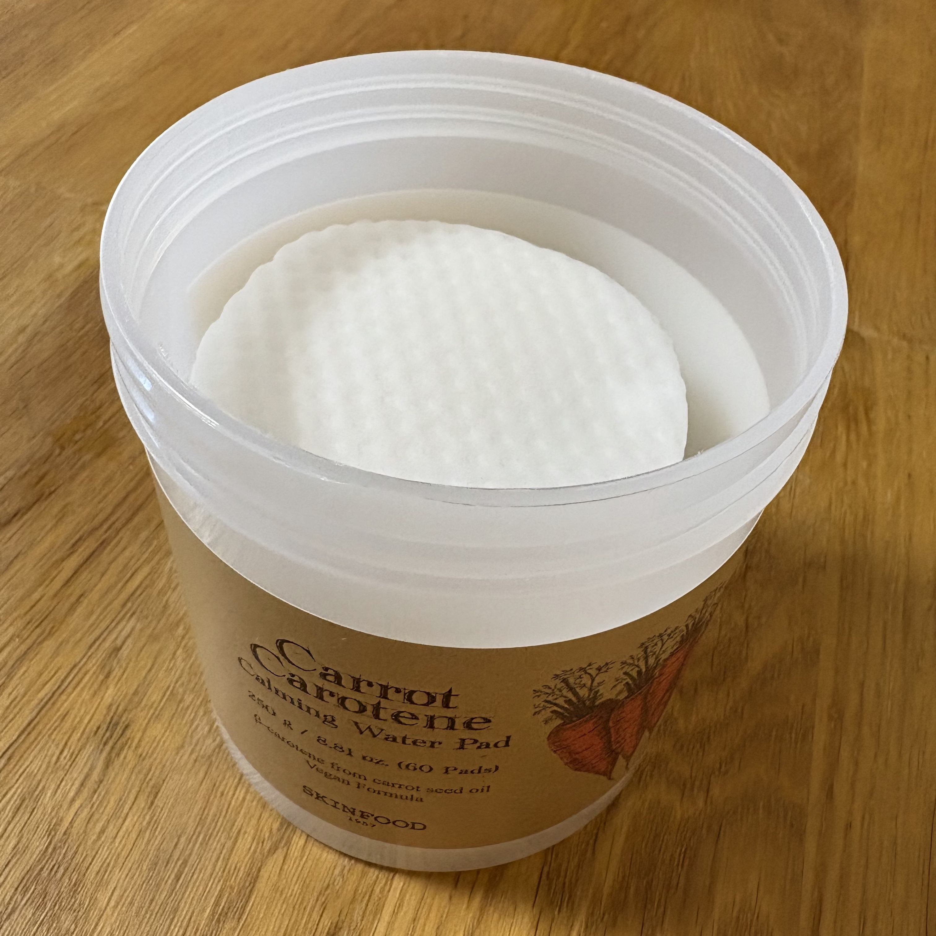 キャロットカロテン カーミングウォーターパッド/SKINFOOD/トナーパッドを使ったクチコミ（2枚目）