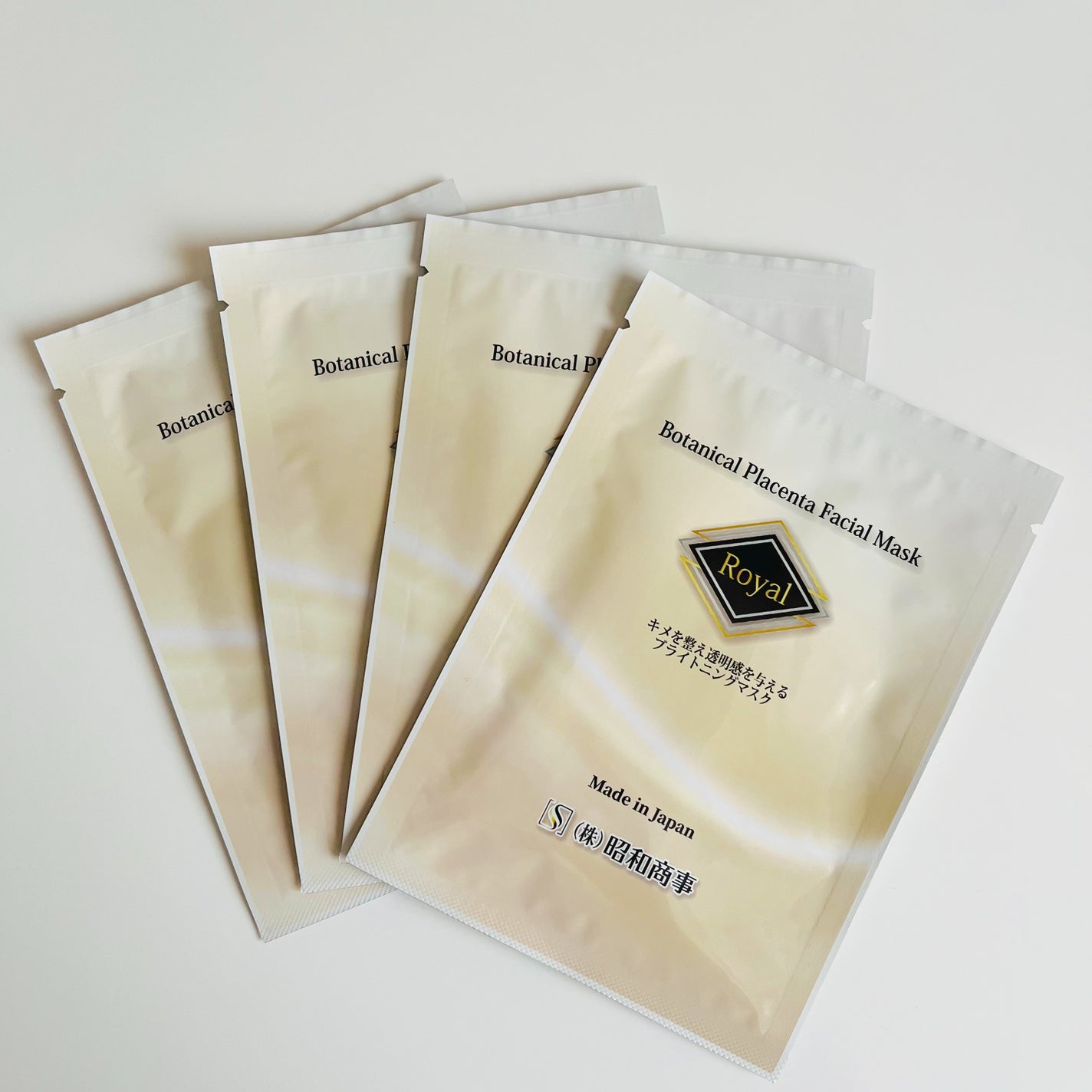 Royal Facial Mask ローヤル 2種植物プラセンタ ホワイトシートマスク/昭和商事/シートマスク・パックを使ったクチコミ(2枚目)