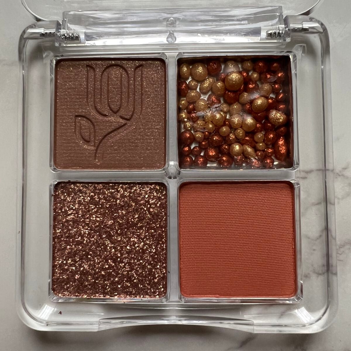 キャビアモイストタッチアイカラー /VOW/アイシャドウパレットを使ったクチコミ(3枚目)