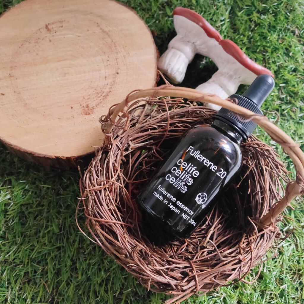 フラーレン配合美容液 フラーレン20/Celife/美容液を使ったクチコミ(2枚目)