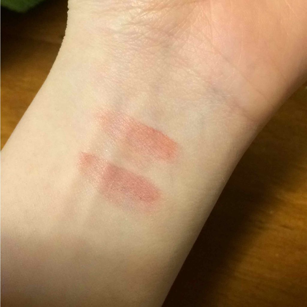 アピュー ウォーターライト ティント/A’pieu/リップティントを使ったクチコミ(4枚目)