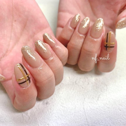 #ネイル,#ジェルネイル,#ニュアンスネイル,#キラキラネイル,#大人ネイル,#秋ネイル,#冬ネイル,#チェック柄ネイル,#チェックネイルのネイルデザイン