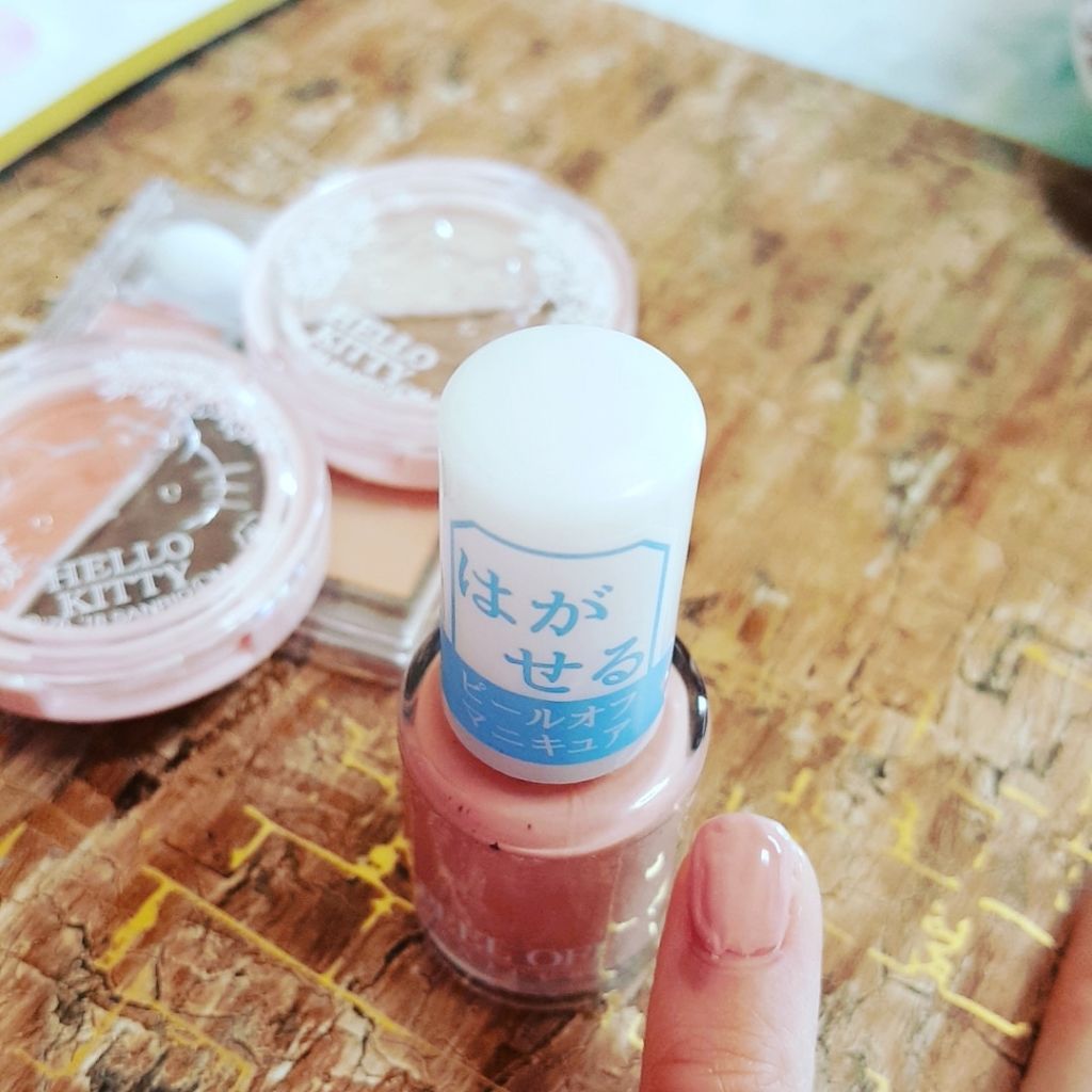 ちはる on LIPS 「ダイソーのはがせるマニュキュア!!色合いは、薄い感じww#ダイ..」(1枚目)