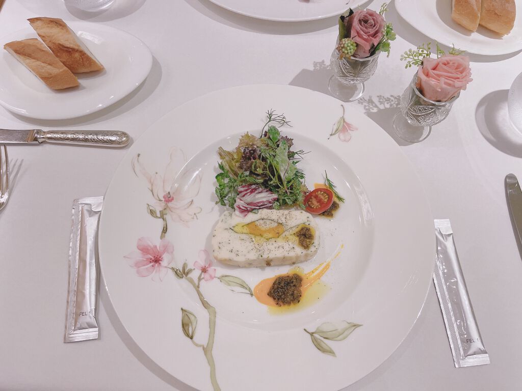 miku hiratað on LIPS ãBemyfloraã®3åç®ã¬ããŒãã§ãïŒè
žæŽ»ã®ã¬ããŒãã§ãïŒã..ãïŒ2æç®ïŒ