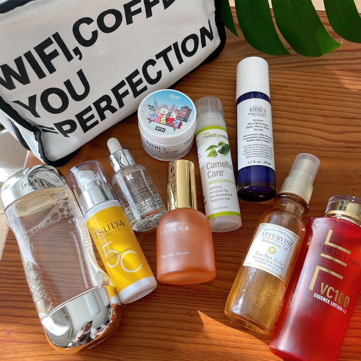 .
\北海道キャンプに持っていったモノ/

あんまり変わり映えしないけど。

キャンプ中メイクはテキトーですが
スキンケアはたんまり持っていきます。
（イプサは夫の）

お風呂に関しては温泉に行くかもしれないし、
はたまたコインシャワーかも