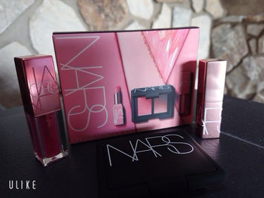 オーガズムファンタジートリオ/NARS/メイクアップキットを使ったクチコミ（1枚目）