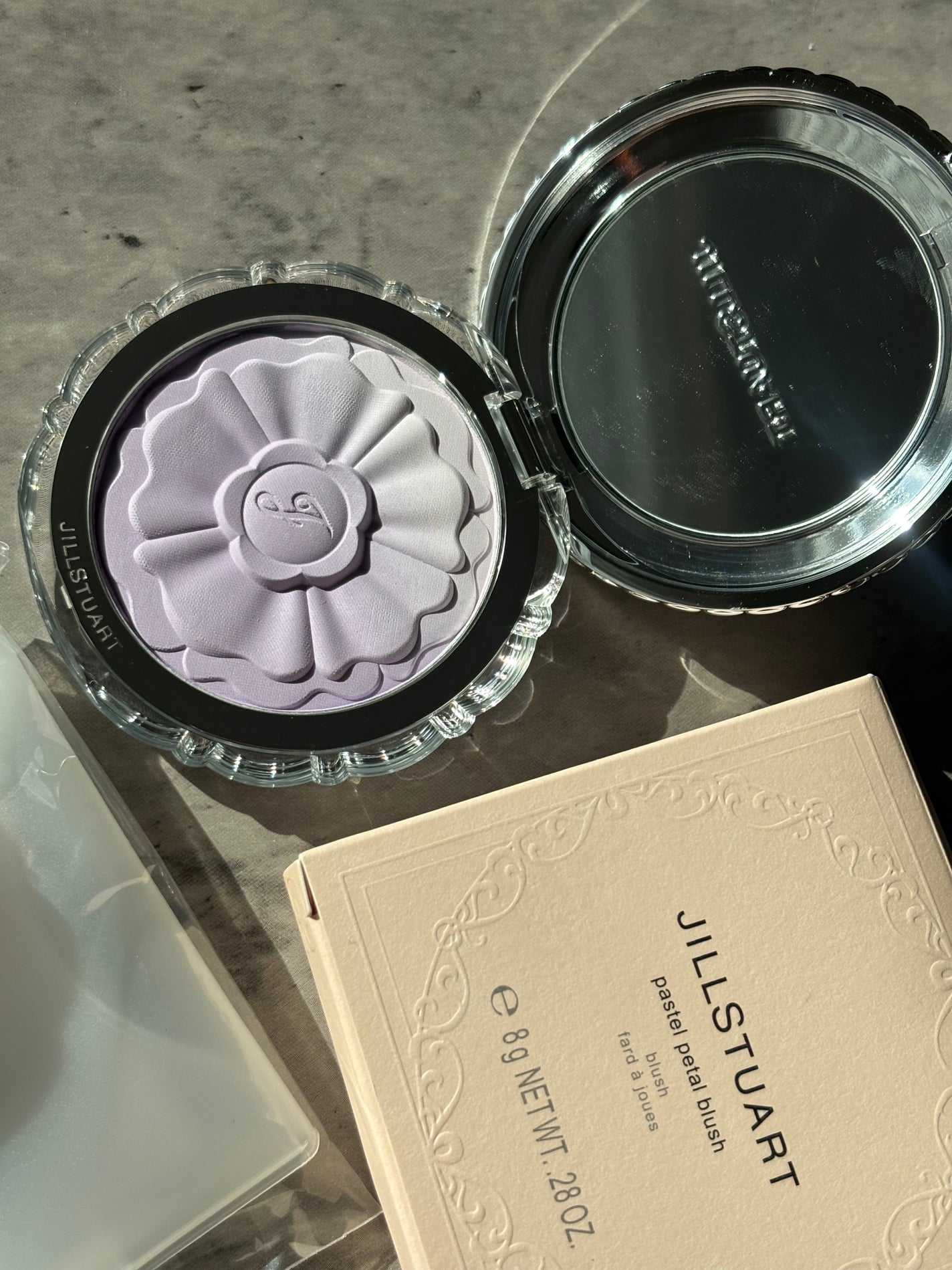 ジルスチュアート パステルペタル ブラッシュ/JILL STUART/パウダーチークを使ったクチコミ(2枚目)