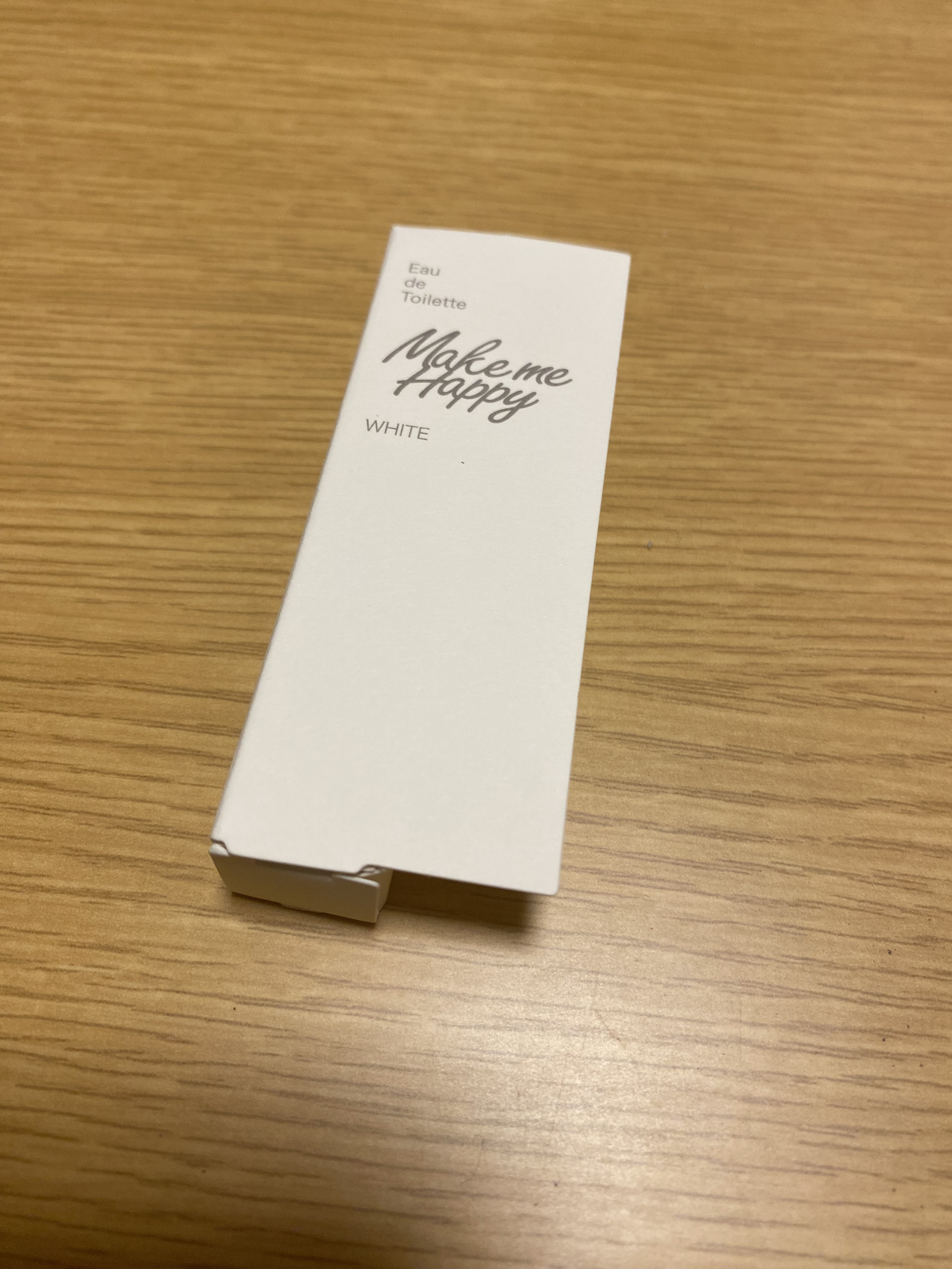 メイクミーハッピー オードトワレ WHITE/キャンメイク/香水(レディース)を使ったクチコミ（1枚目）