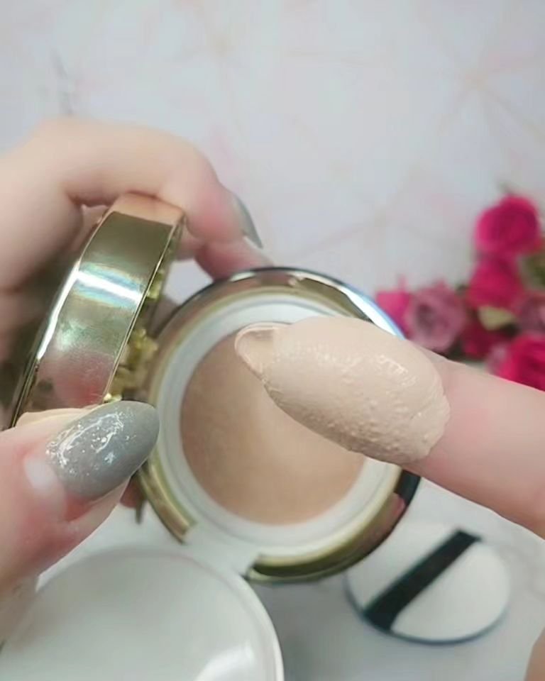 V コラーゲン アンプル クッション ＃10 Rose Beige/LIME/クッションファンデーションを使ったクチコミ（2枚目）